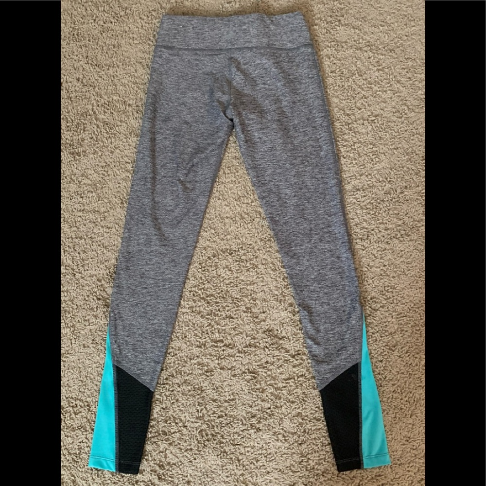 3/$20 Pink Victoria Secret leggings
